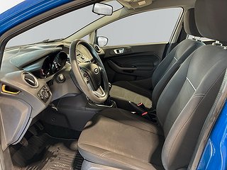 Ford Fiesta 5-dörrar 1.25 Trend Psens Kamrem bytt S&V-däck