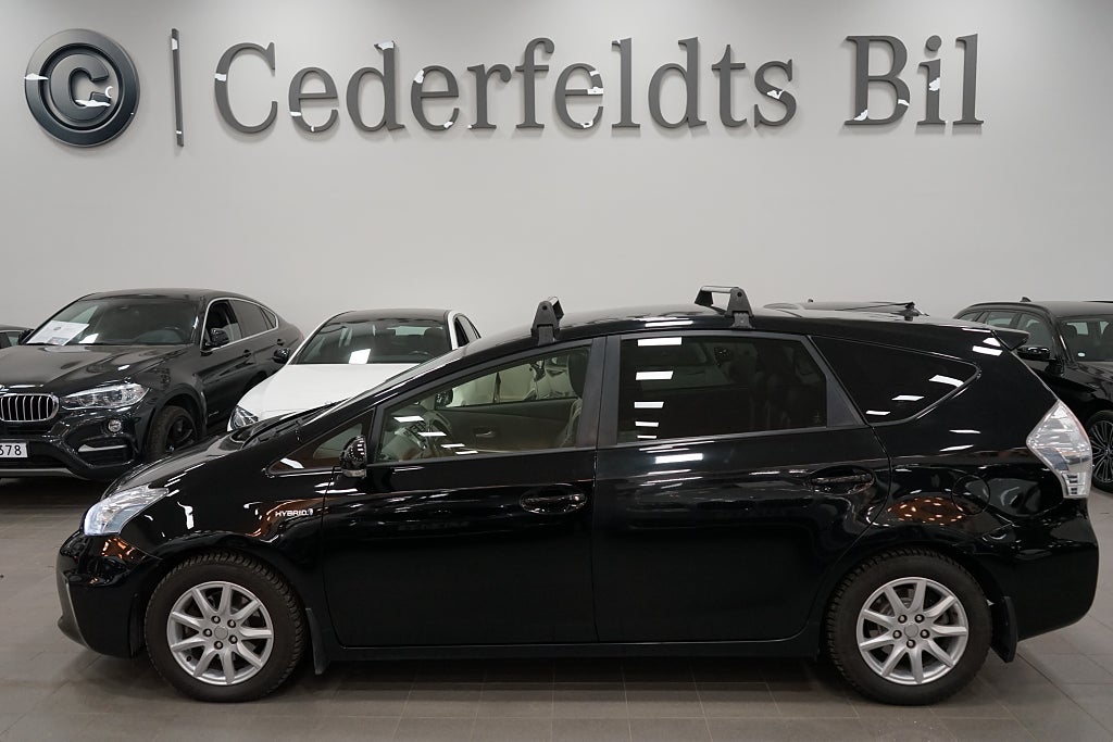 Toyota Prius Hybrid CVT 7-Sits Pano JBL HuD Läder Nyservad 