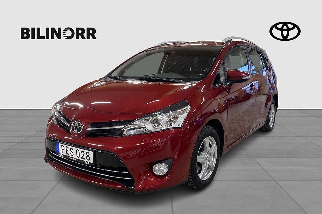 Toyota Verso 1,8 MAN INTENSE | Vinterhjul | Motorvärmare | Dragk...