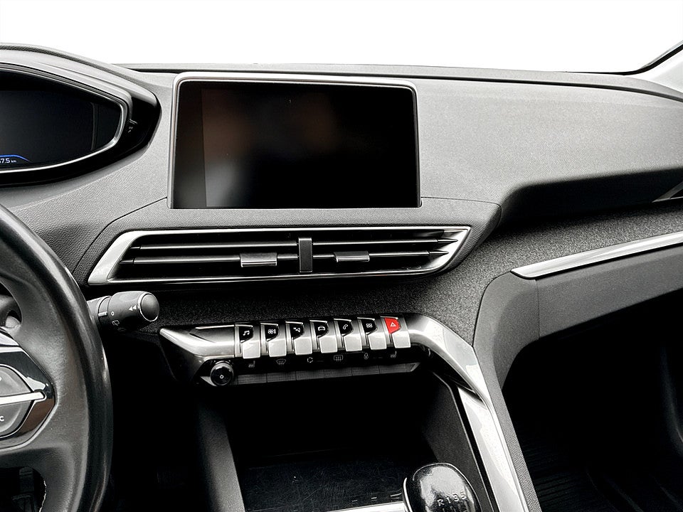 Bild på Peugeot 3008 Allure 1.2 PT 130hk DRAG P-SENSORER