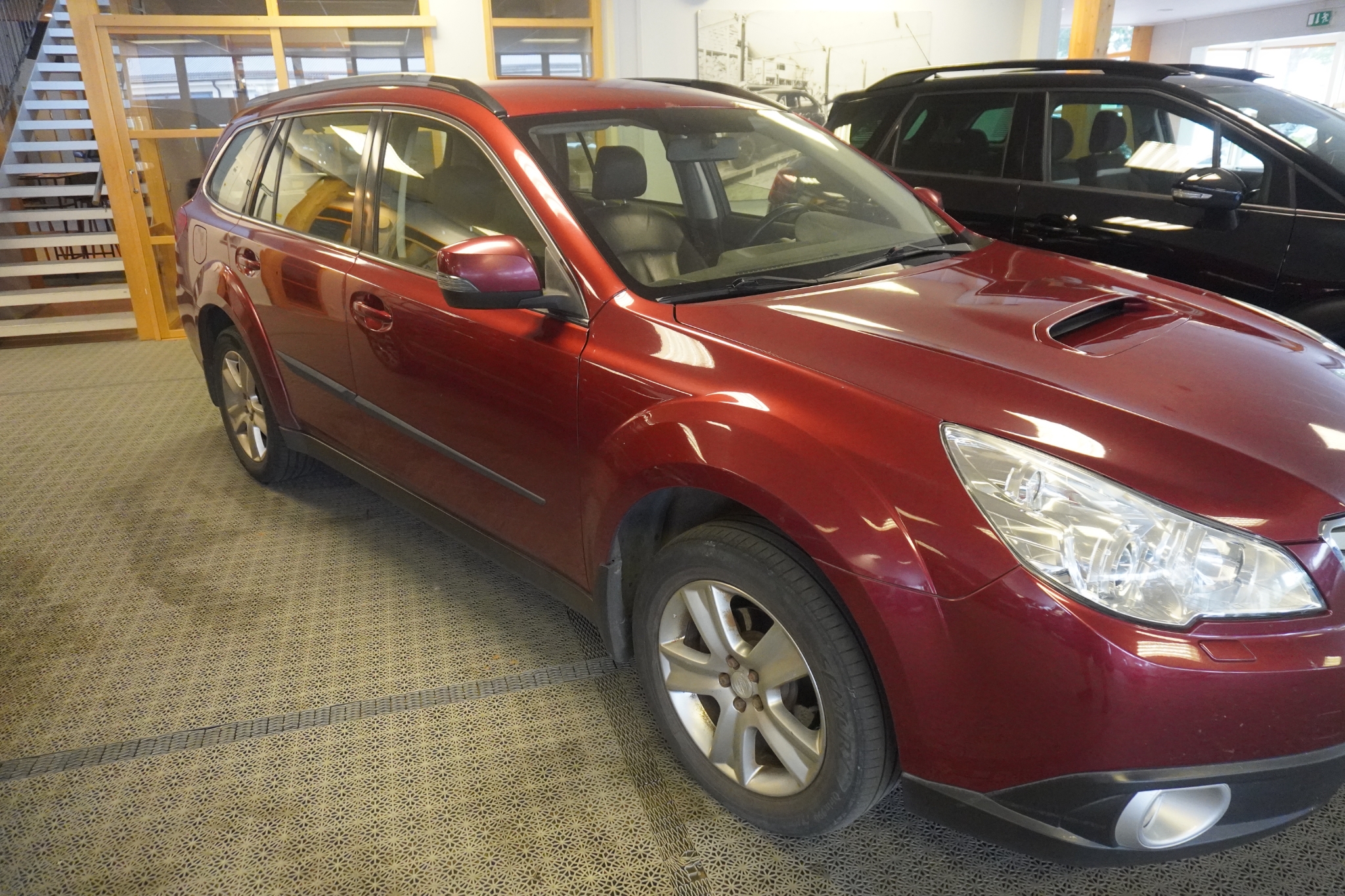 Subaru Outback 2.0 4WD Business Euro 5 2012, bild 2/38