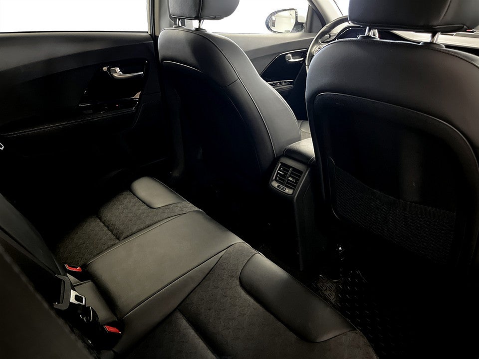 Bild på Kia Niro Advance Plus PHEV 141hk Aut B-KAMERA DRAG CARPLAY