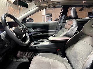 SUV Nissan Ariya 9 av 27