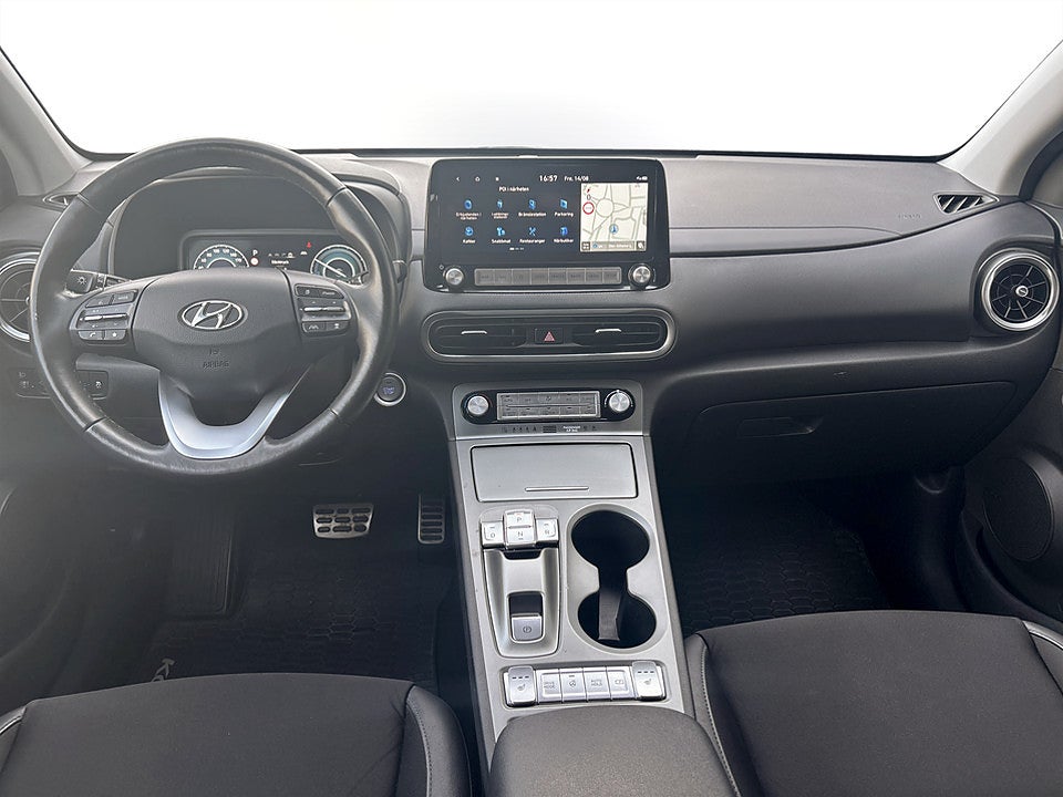 Bild på Hyundai Kona EV Essential 64 kWh 204hk Aut B-KAMERA CARPLAY