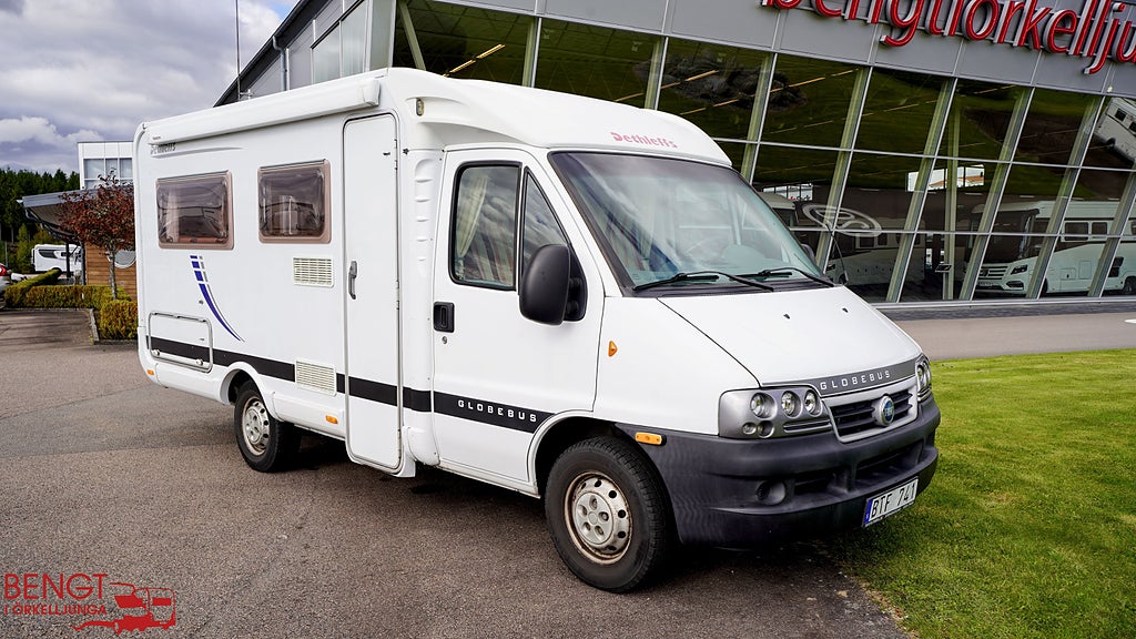 Dethleffs Globebus 3 | Stor sittgrupp | Under 6 meter