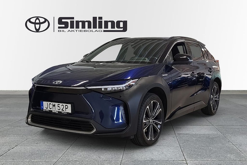 Toyota bZ4X 71.4 kWh AWD Executive / 20" Fälgar / Panoram...