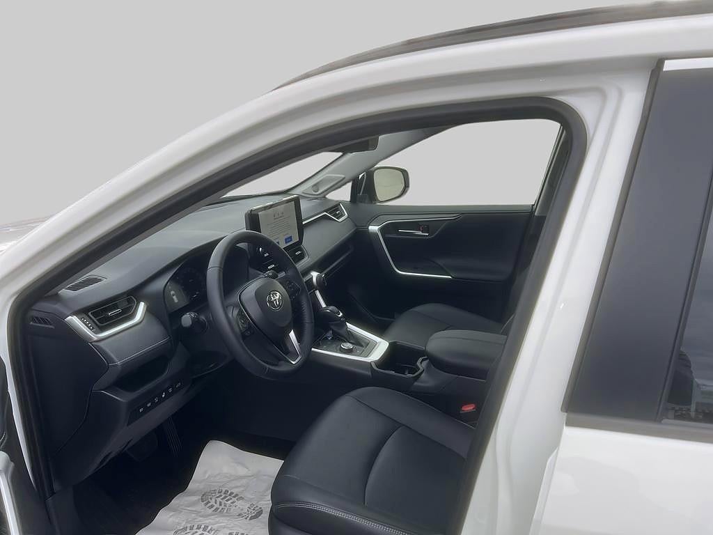 Toyota RAV4 2025 - miniatyr 6