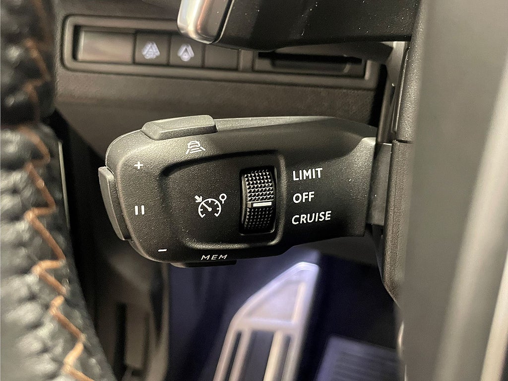 Bild på Peugeot 3008 GT 1.2 PT 130hk Aut - B-KAMERA, CARPLAY, NAVI