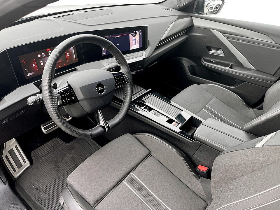 Bild på Opel Astra GS 5D 1.2 PT 130hk Aut - 360-KAMERA, NAV