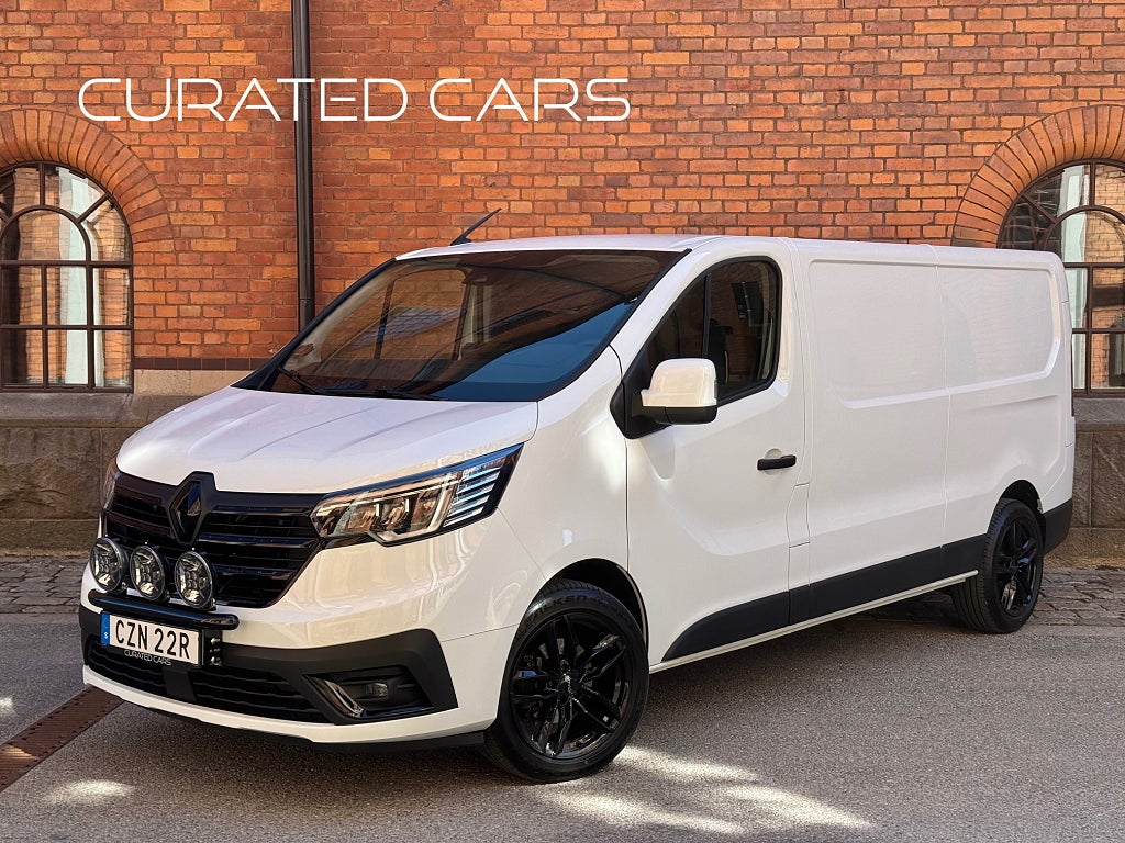 Renault trafic  3.0t Lång / Värmare / Led / B-kamera / Moms / Black