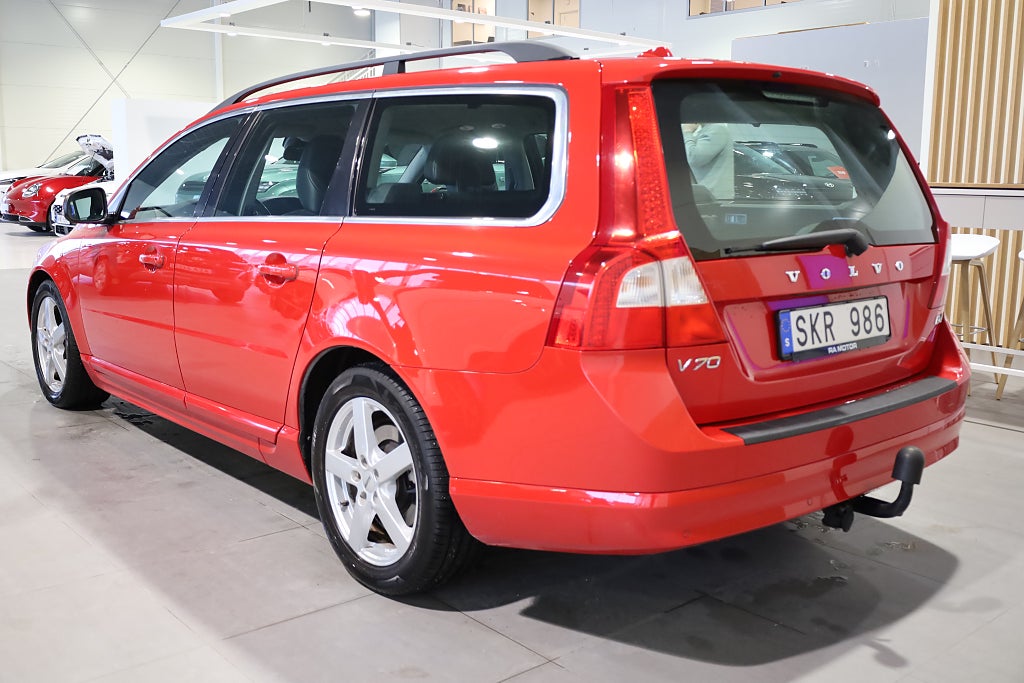 Volvo V70 D4 163hk Momentum Aut Drag Värmare Läder Blåtand