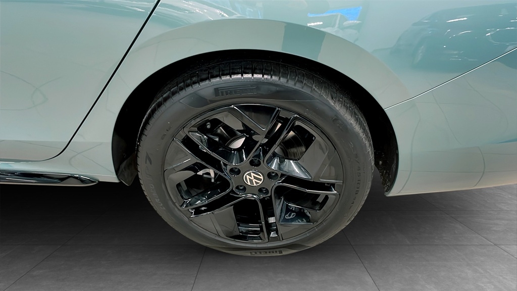 Volkswagen Passat R-Line 2026, bild 6/10