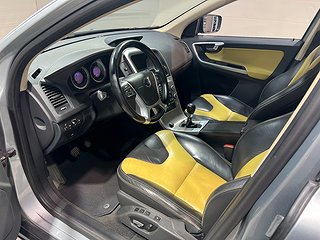 SUV Volvo XC60 11 av 20