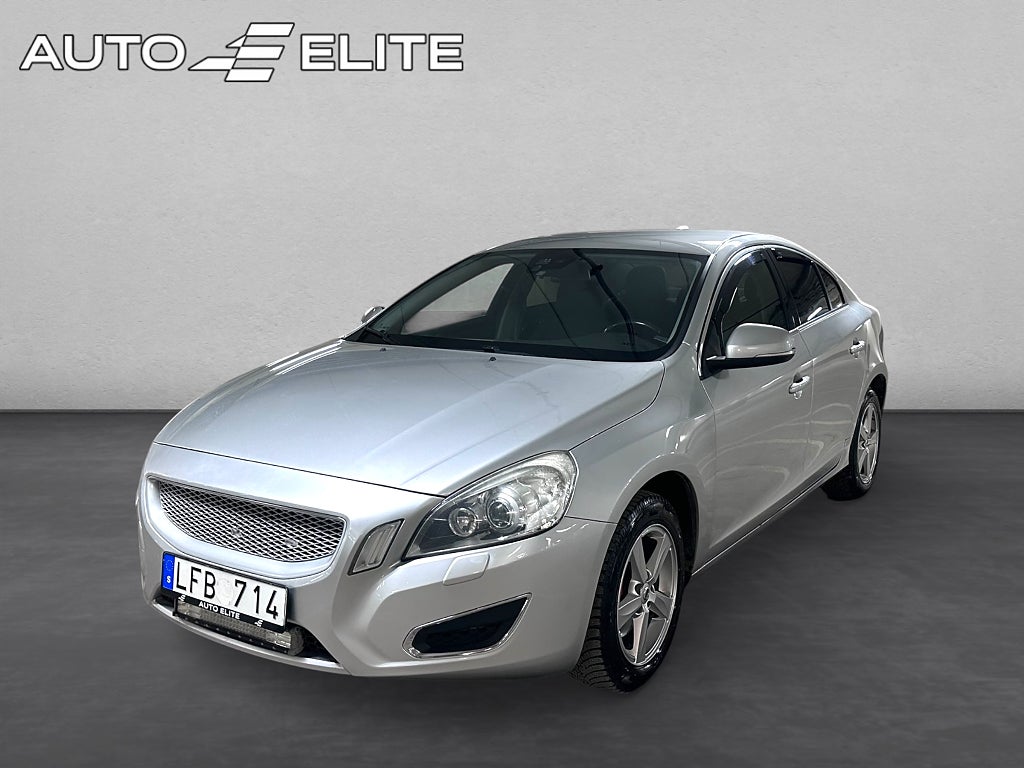 Volvo S60 D3 GEARTRONIC|MOMENTUM|NYSERV|SoV-D|FARTH|P-SEN|AUTOMAT
