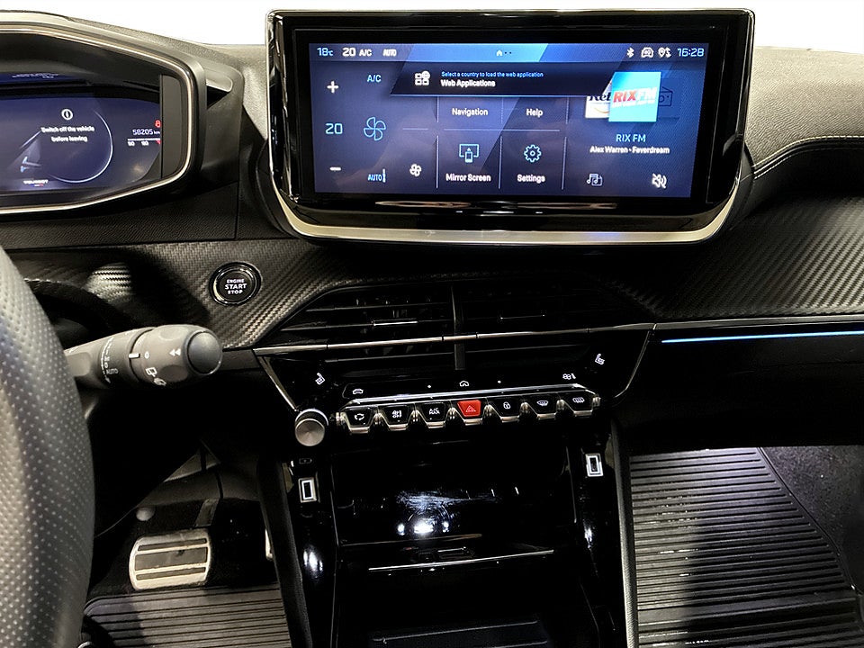 Bild på Peugeot 2008 GT 1.2 PT 130hk Aut B-KAMERA CARPLAY