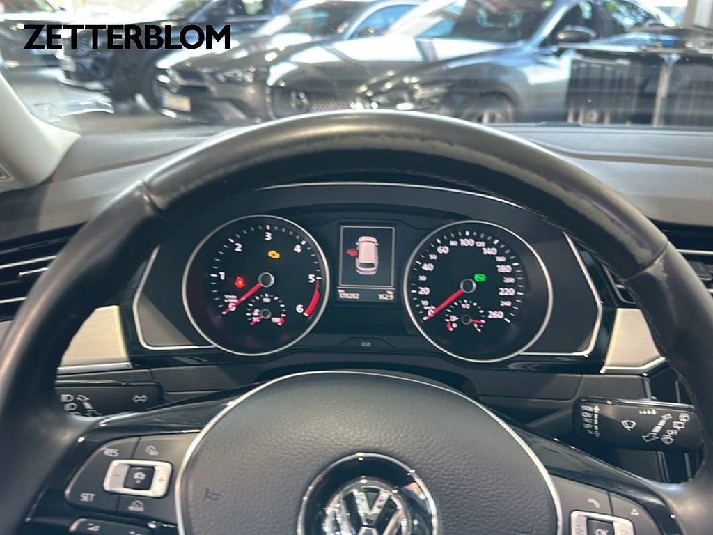 Kombi Volkswagen Passat 11 av 19