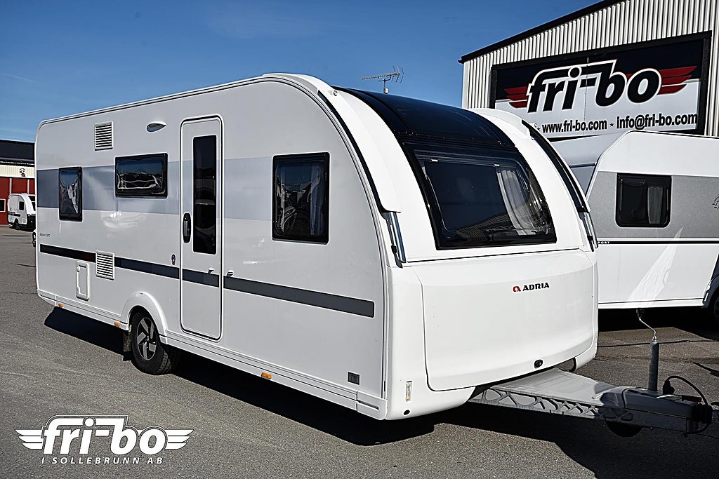 Adria 573 PT Adora, Barnkammare