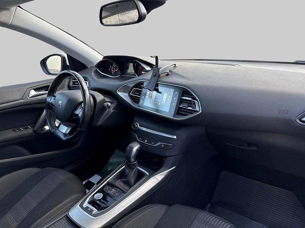 Peugeot 308 2015 - miniatyr 6