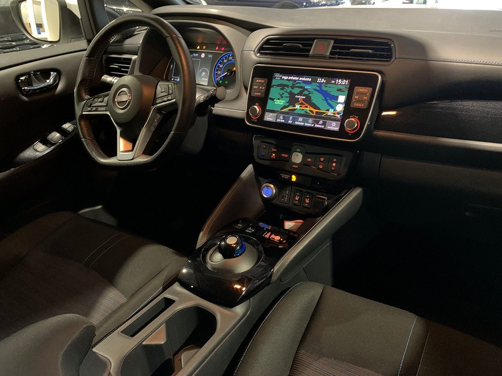 Nissan Leaf N-Connecta | 40kwh | Värmepump | 360 kamera | 2022