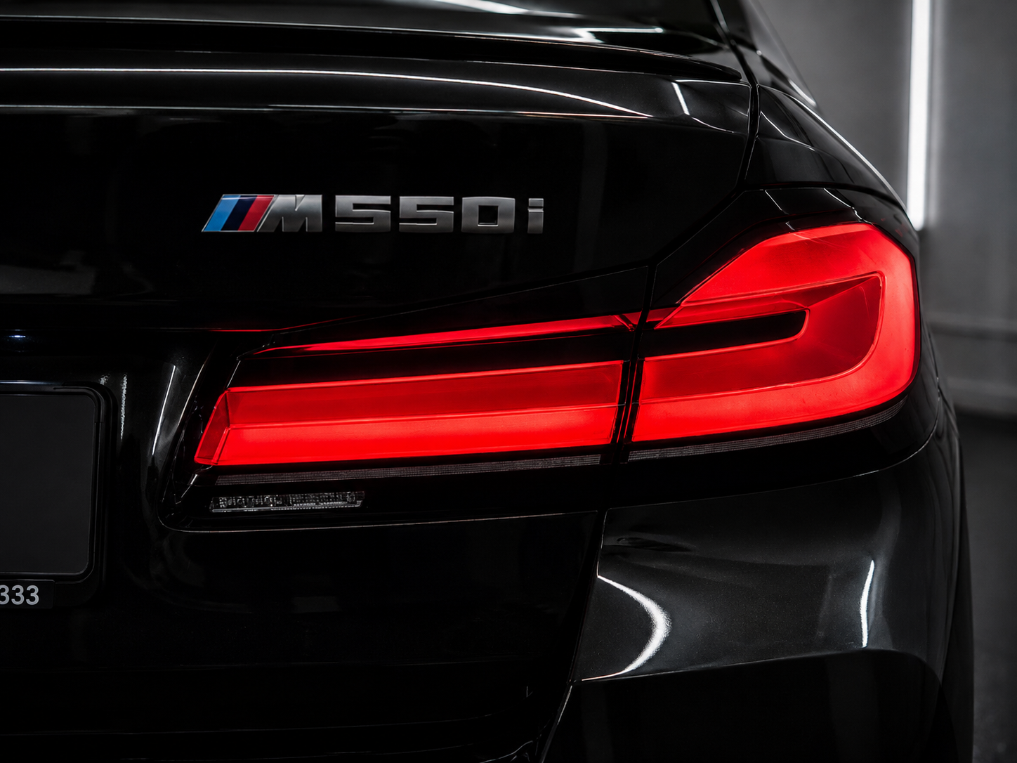 BMW M550i 2021, bild 6/61
