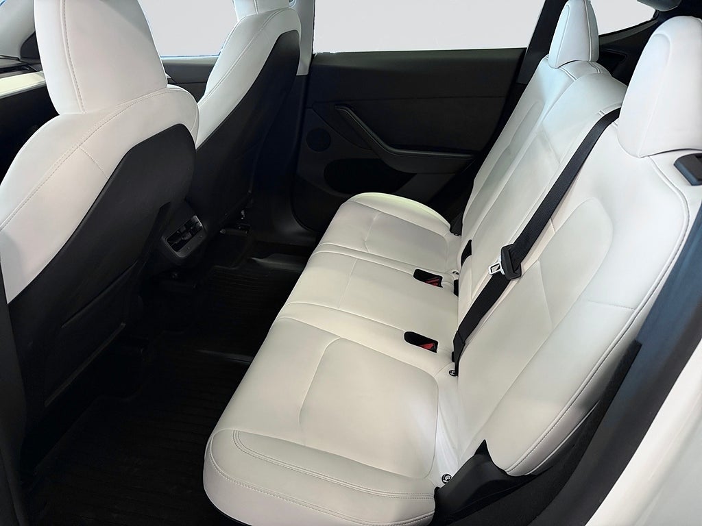 Tesla Model Y Performance 534 hk Adaptiv Farth 21" Panorama Helskinn bild 14