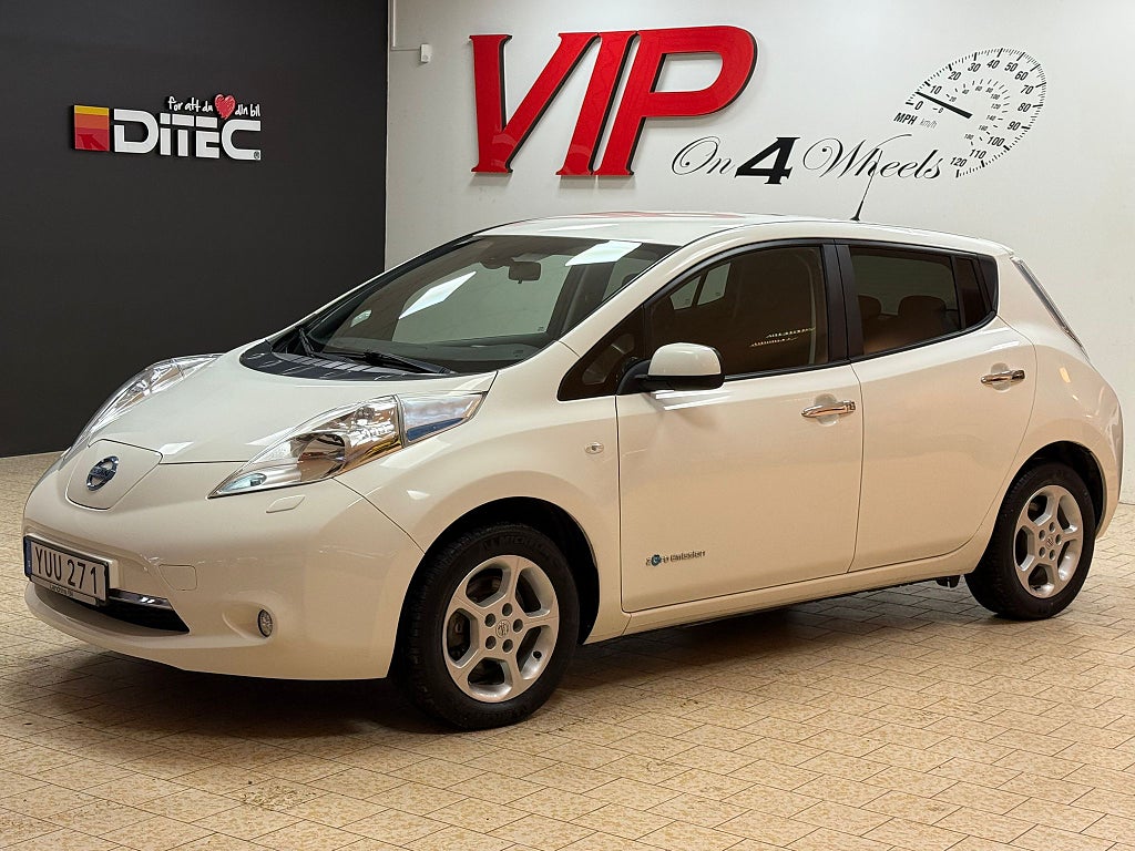 Nissan Leaf 30 kWh (109hk) GPS Backkamera Sommar & Vinterdäck 