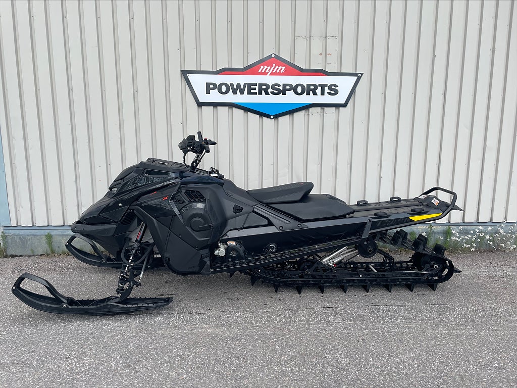 Ski-Doo Summit Expert 154" 850 E-tec Turbo R  