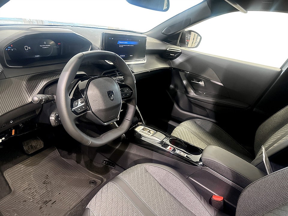 Bild på Peugeot 2008 Allure Hybrid 145hk Aut - PRIVATLEASING INK VINTERHJUL