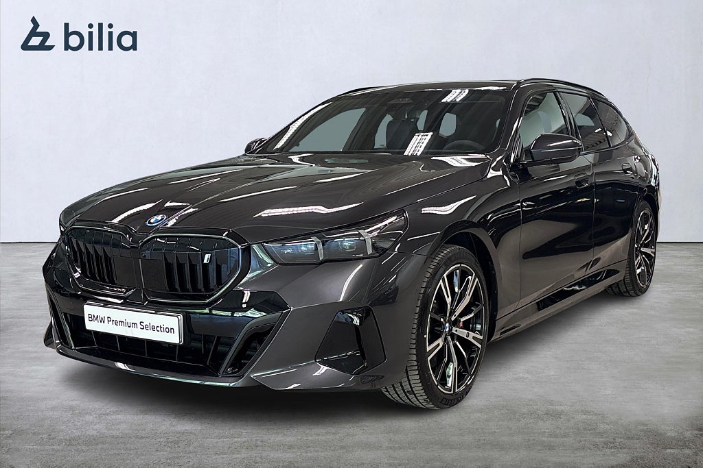 BMW i5 xDrive 40 Touring M-Sport | DEMOBIL | Drag | B&W | 360