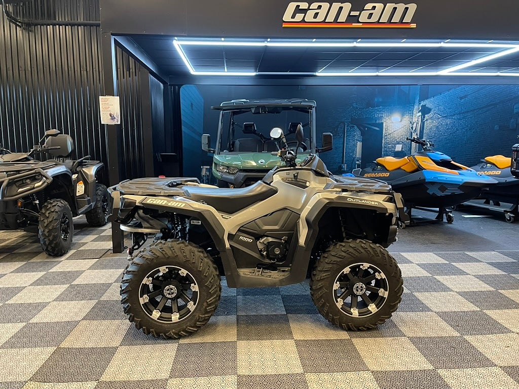 Can-Am Outlander PRO T3A -17 *1 ägare mkt fin* 