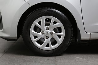 Halvkombi Hyundai i10 8 av 22