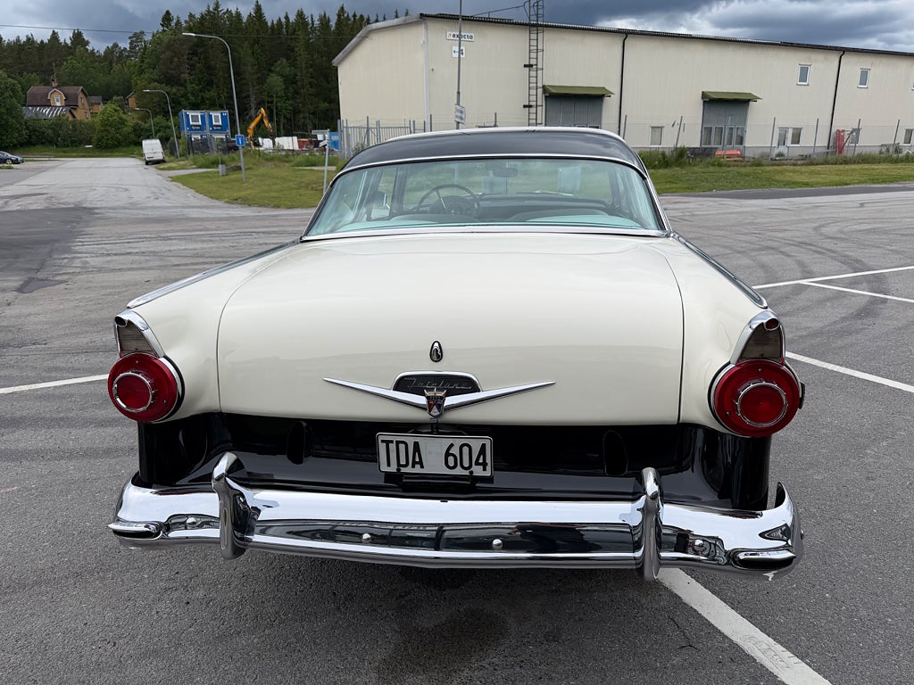 Ford Fairlane Crown Victoria 4.8 V8 Fordomatic