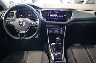 SUV Volkswagen T-Roc 16 av 28