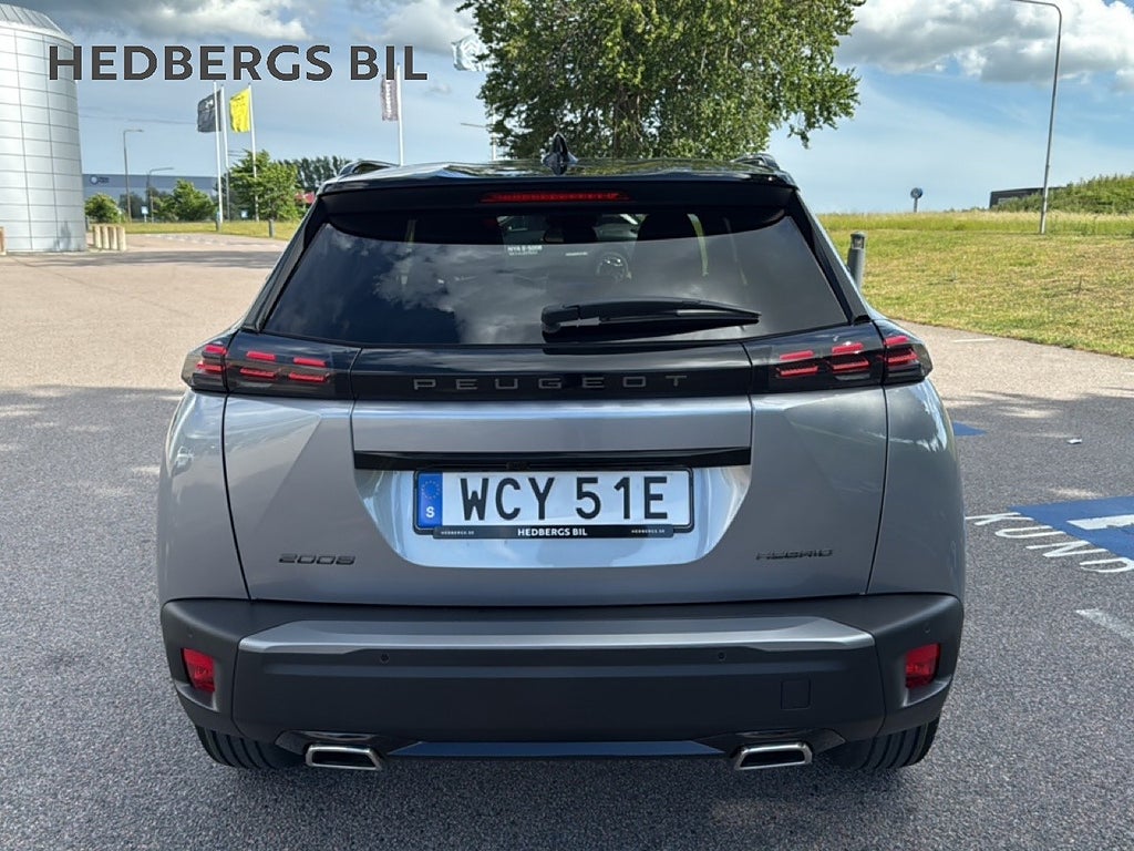 Peugeot 2008 Hybrid 145HK GT thumbnail