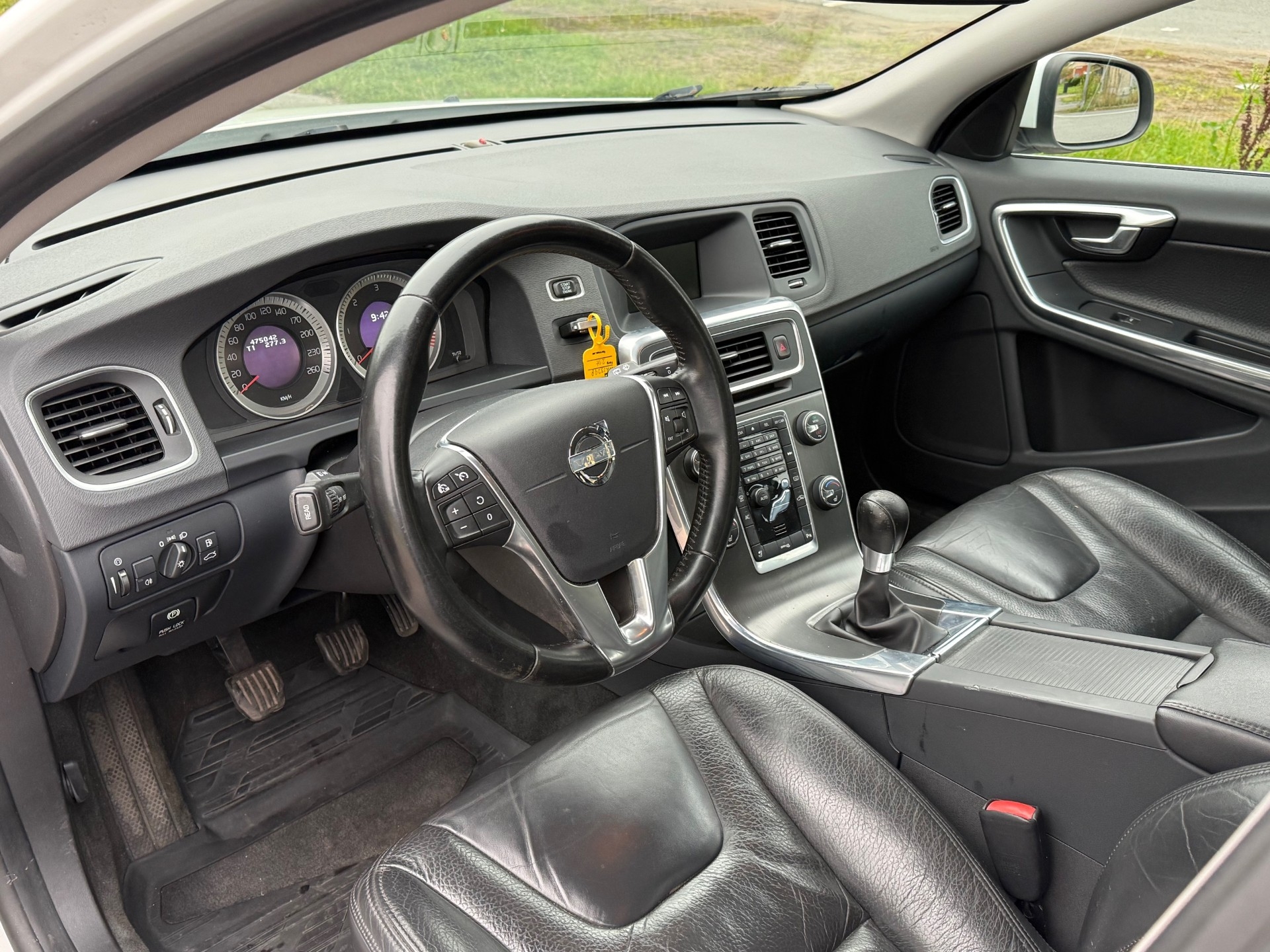 Volvo V60 Summum 2012, kuva 5/10