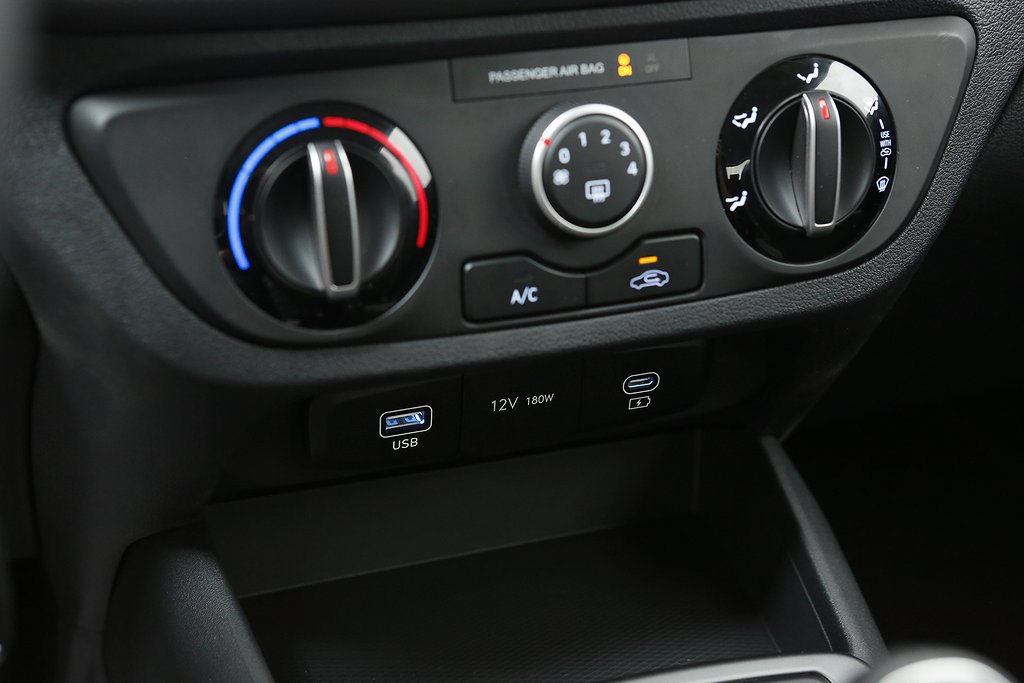 Hyundai i10 1,0 Essential Automat - Privatleasing 2025
