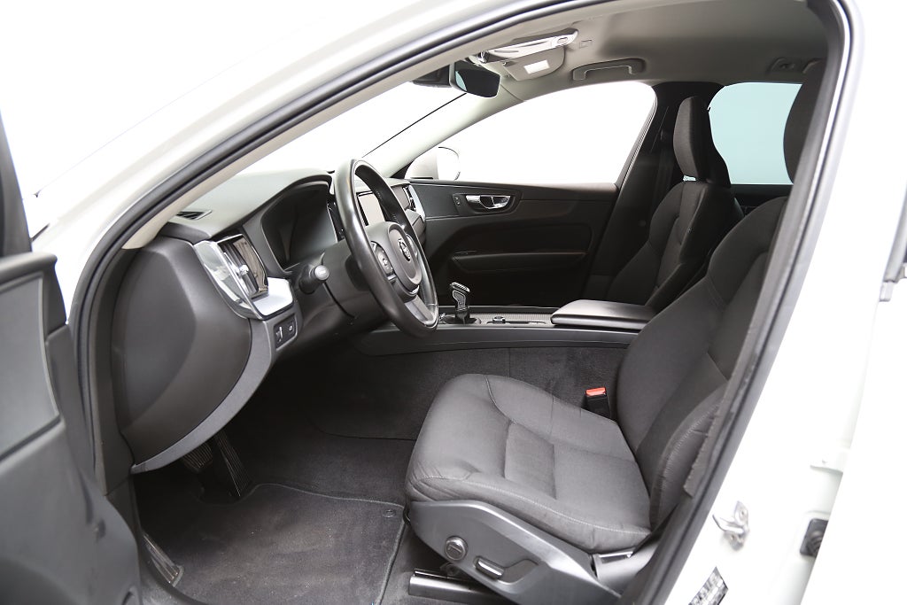 Volvo XC60 T5 250hk Momentum SE ll Aut VOC CarPlay