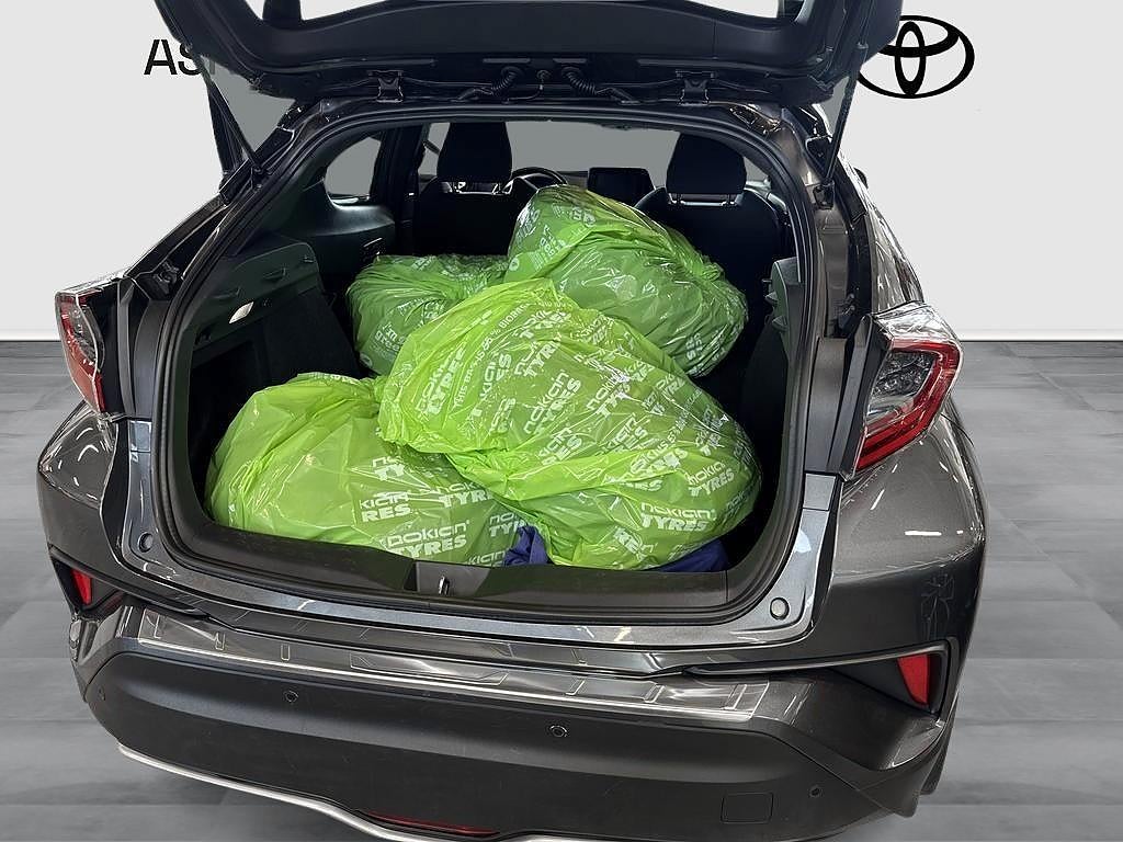 Toyota C-HR 2018 - miniatyr 11