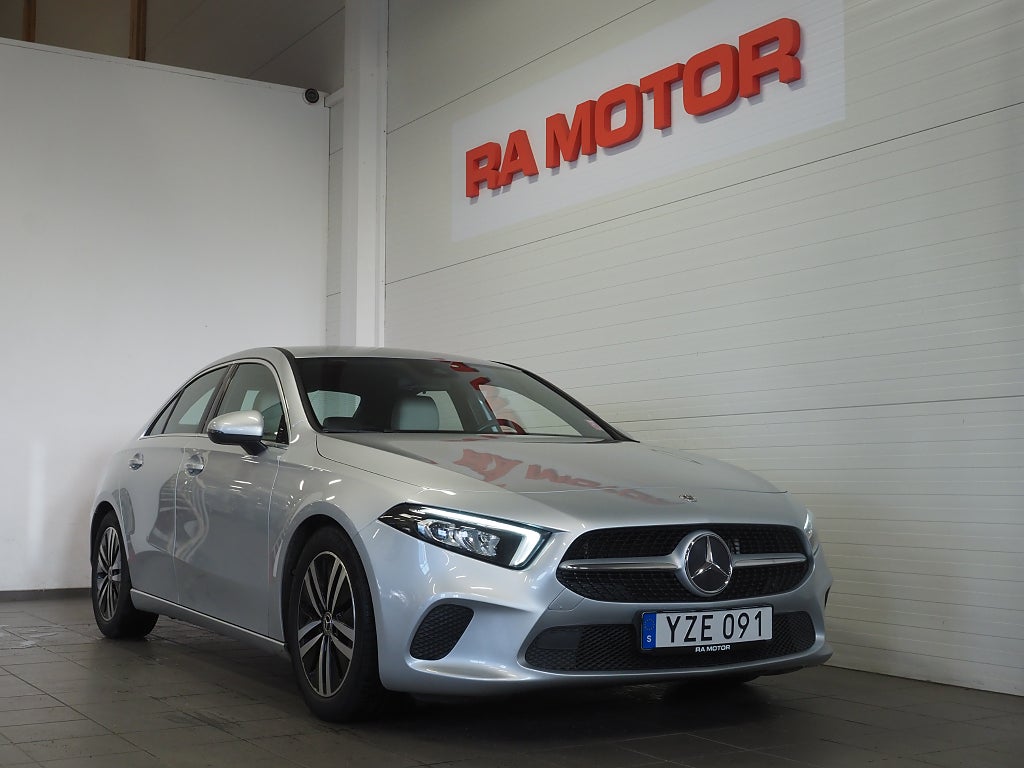 Mercedes-Benz A 180 136hk Sedan Progressive Line Backkamera Skinn 2020