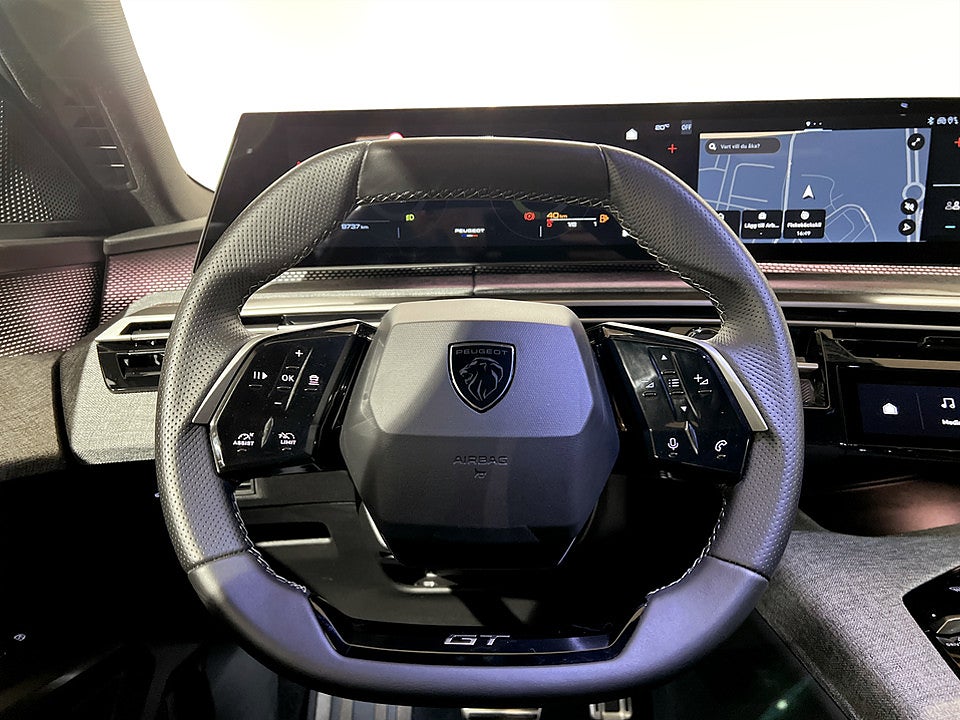 Bild på Peugeot 5008 GT Hybrid 145hk Aut 7-SITS B-KAMERA CARPLAY