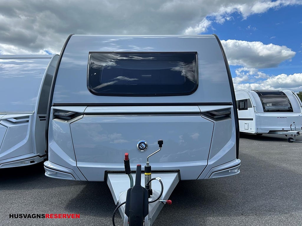 Knaus SÜDWIND BLACK SELECTION 580 UK