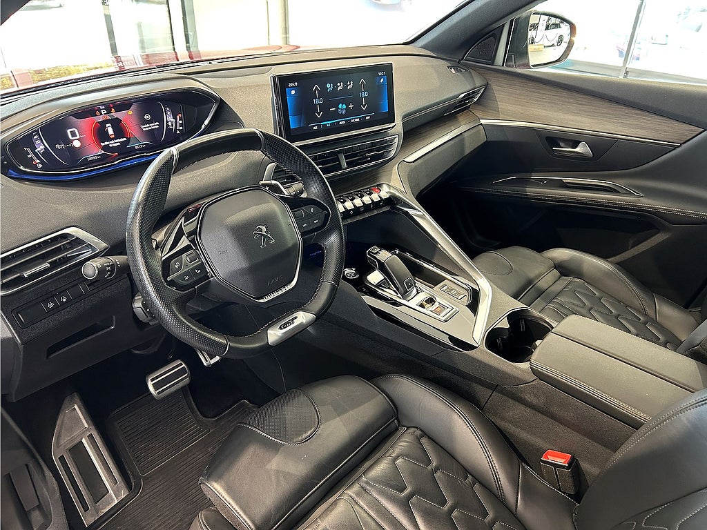 Bild på Peugeot 3008 GT 1.2 PT 130hk Aut - B-KAMERA,CARPLAY,NAV