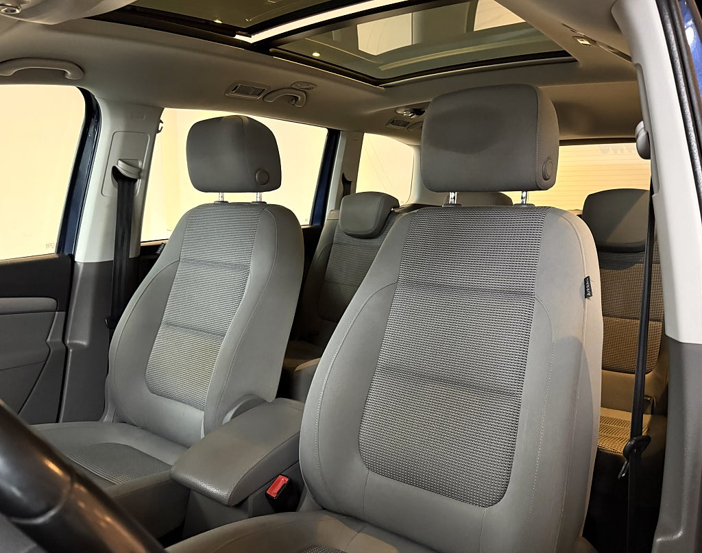 Volkswagen Sharan 7-seater 2.0 TDI DPF BMT Masters PANORAMA DRAG D-VÄRMAR
