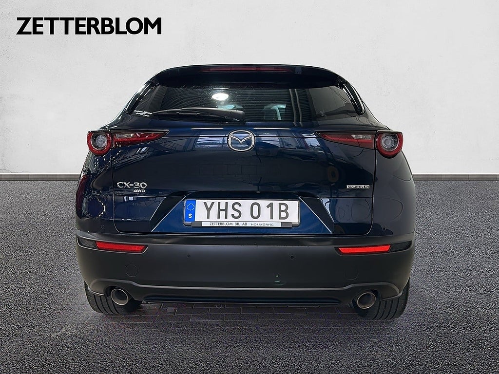 SUV Mazda CX-30 4 av 16