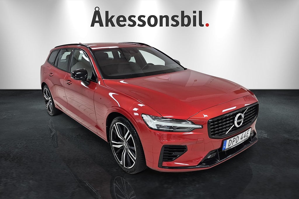 Volvo V60 Recharge T6 AWD R-Design, 341hk, LÅG SKATT!