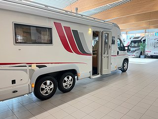 Husbil-halvintegrerad Kabe TM 880 LT 3 av 29
