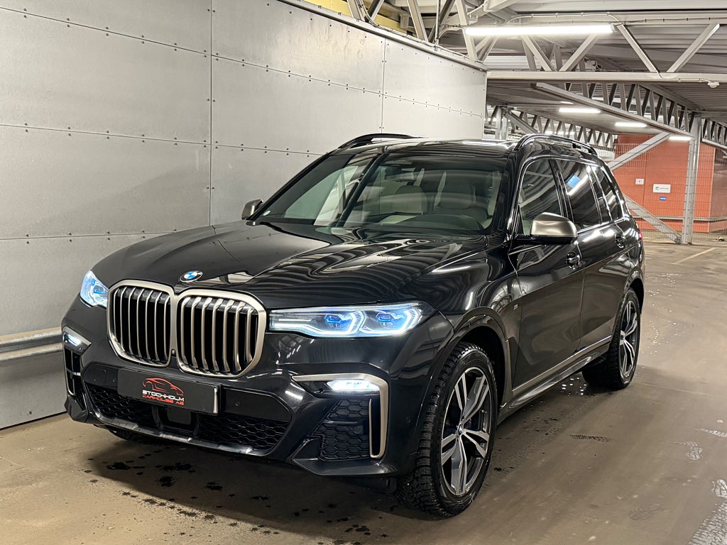 BMW X7 M50d Executive Sky Lounge 360 kamera TV 400HK MAX UTR