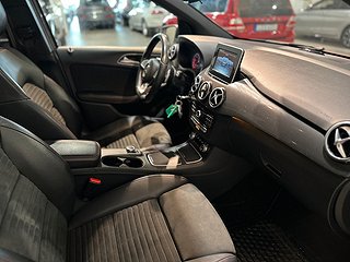 Mercedes-Benz B 200 d 4M AMG Sport Pano Drag Kamera MoK SoV