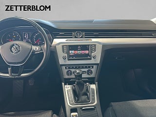 Kombi Volkswagen Passat 10 av 18