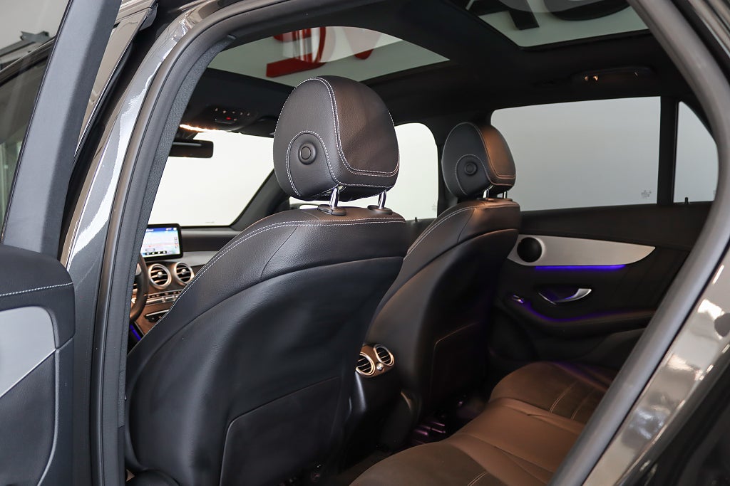Mercedes-Benz GLC 300 de Full AMG Cockpit Pano Night Värmare Drag